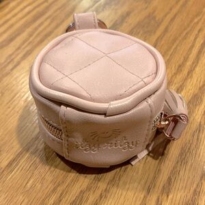 Itzy Ritzy pacifier case NWOT